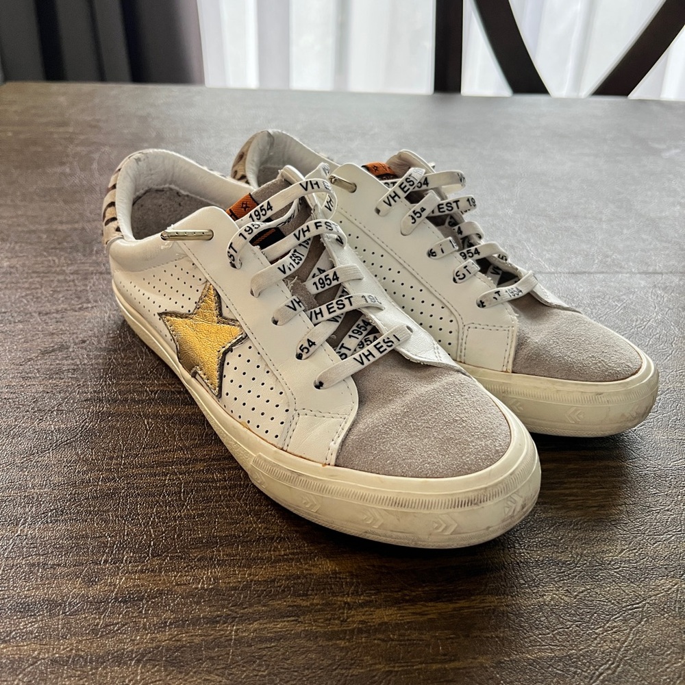 Vintage Havana White Sneakers with Gold Star and Gray Suede Toe